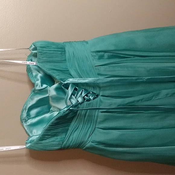 Prom/ homecoming dress - Picture 4 of 5